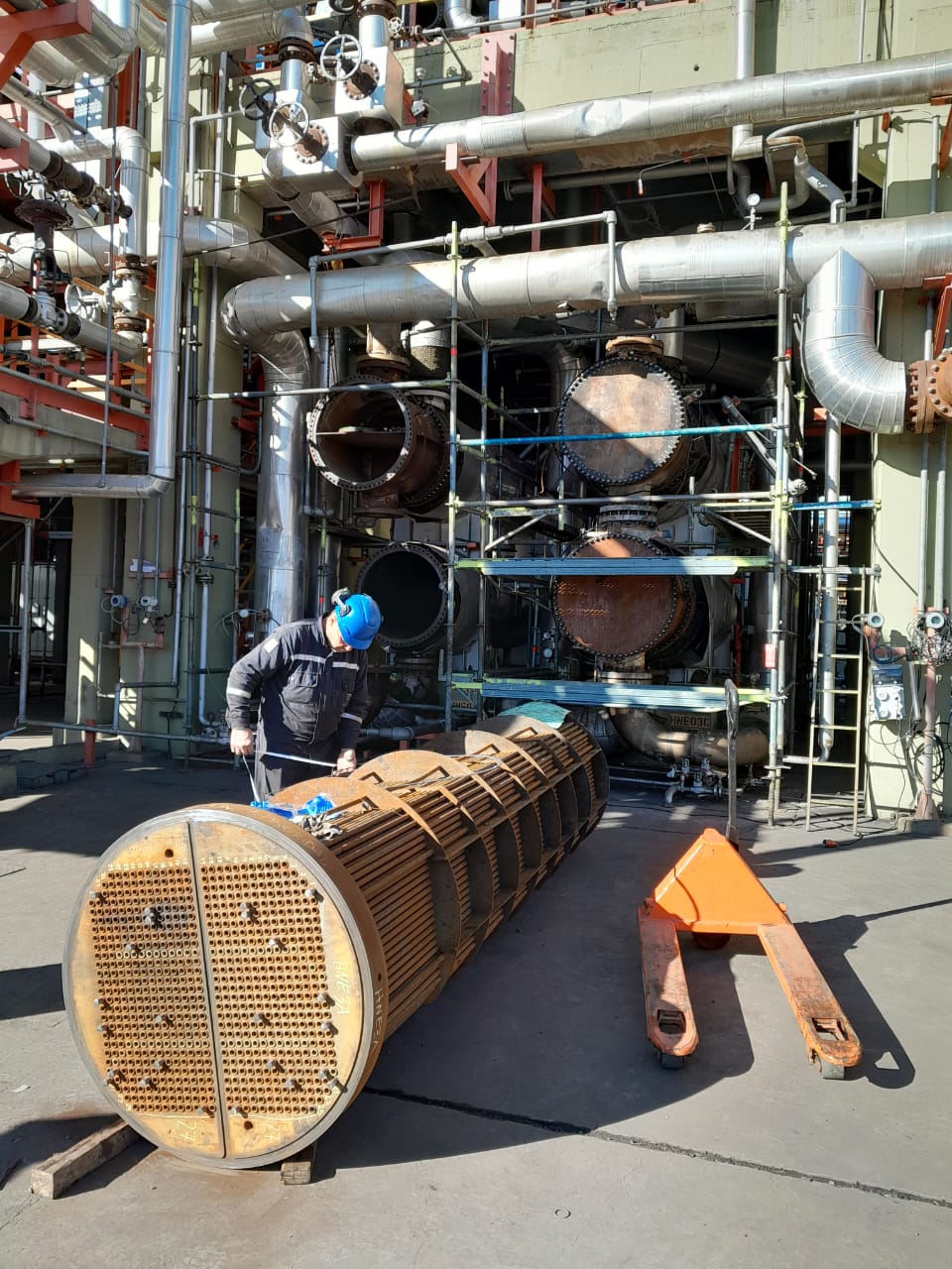 Shell and tube heat exchanger with closure disk installed during a scheduled refinery turnaround.